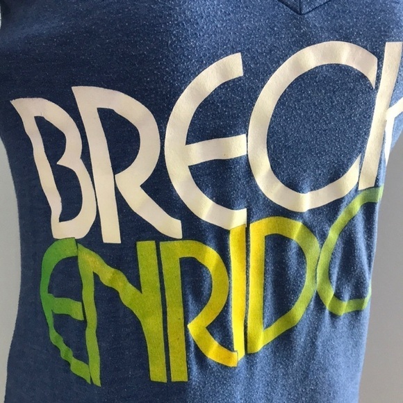 Breckinridge Deep V-neck Tee - Picture 3 of 5